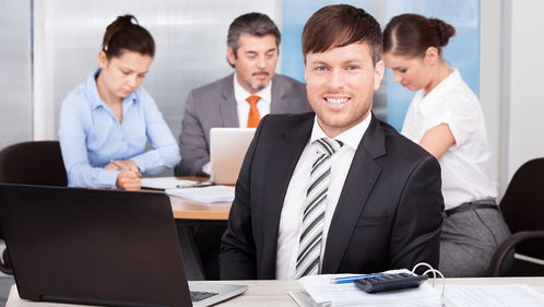 朋友與親戚，誰更值得信賴？——從企業營銷策劃視角看人際信任